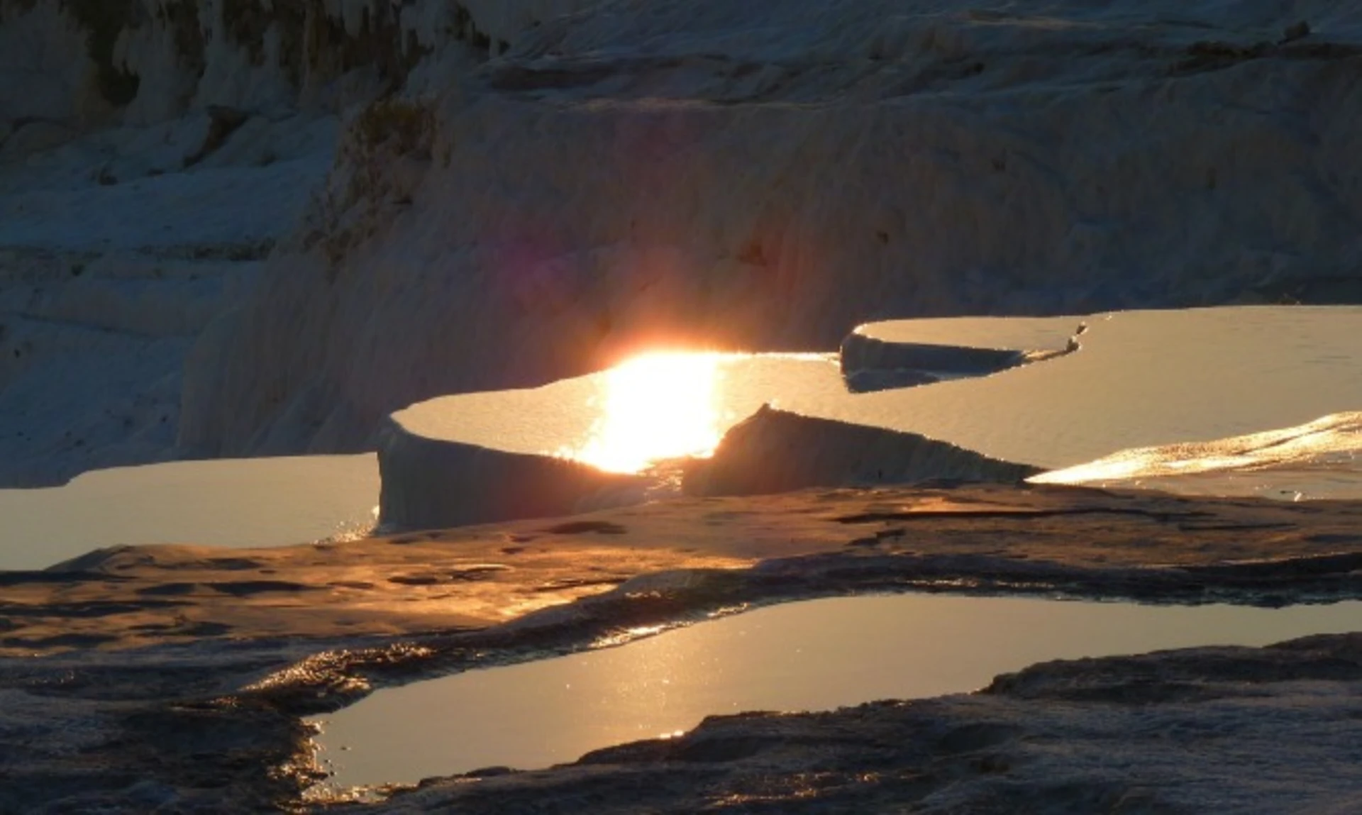 Pamukkale & Hierapolis: an intriguing tale of two cities